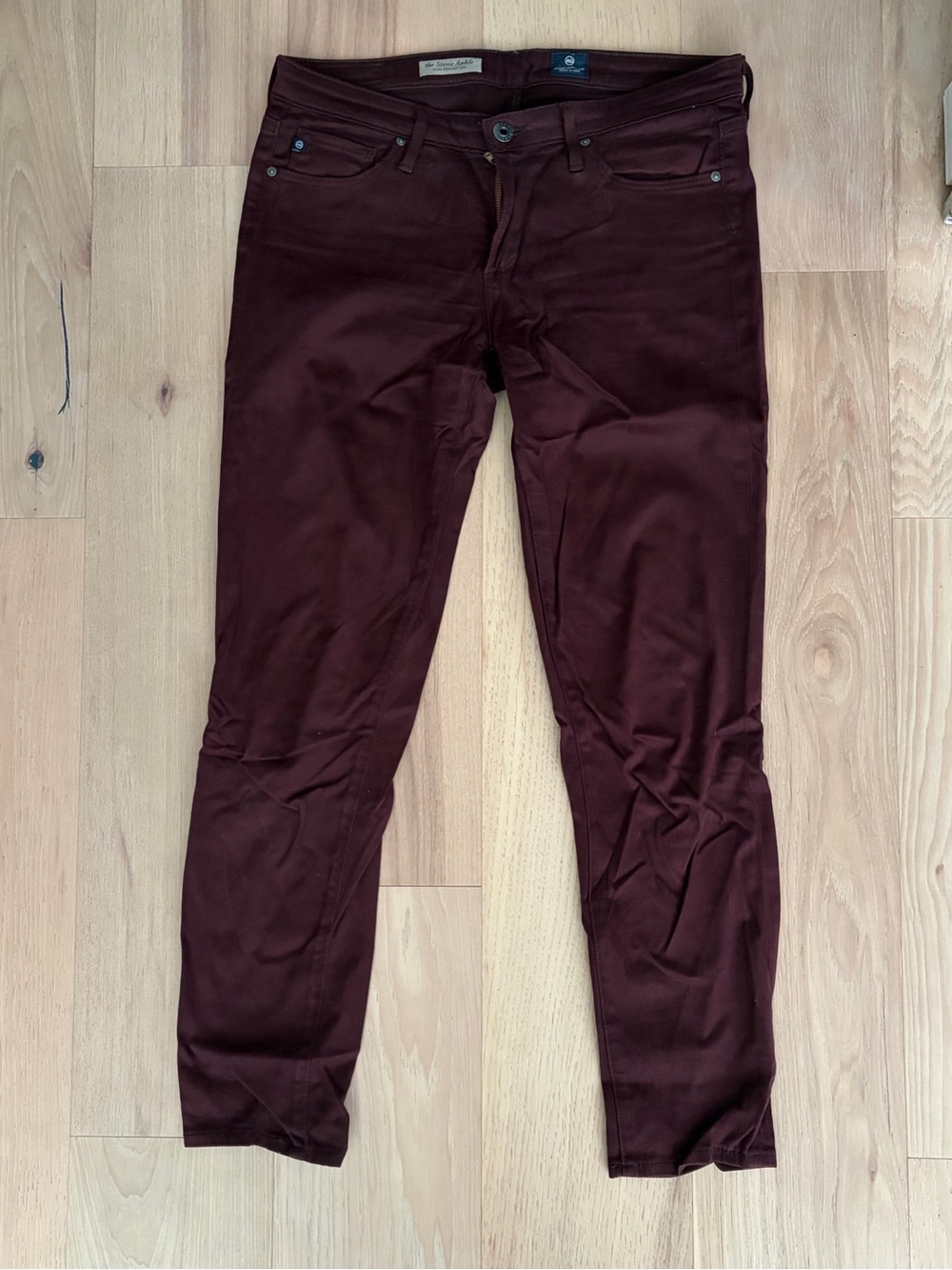 Women’s Slim Fit Jeans in Deep Burgundy